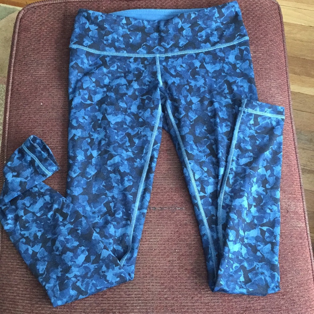 Lululemon blue/black ankle leggings size 6